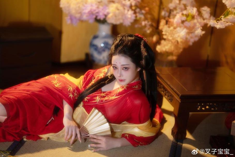 让好看成为代表，晒出叉子宝宝最新cosplay照片美图