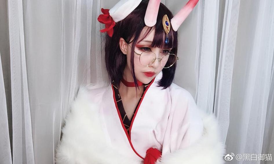 黑白御猫cos照片图包，与你分享cosplay的乐趣